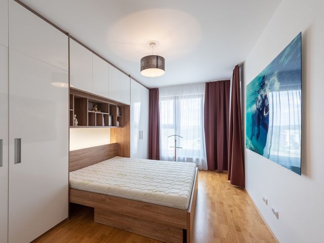 Byt Nad Údolím, Praha